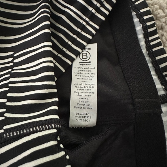 Athleta Conscious crop swim and bottoms - Picture 8 of 15